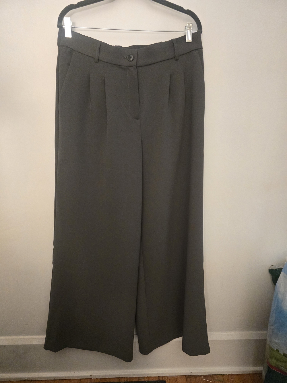 LOFT Olive Wide-Leg Dress Pants